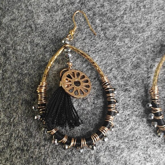 Karola & Co. Tassel Earrings Women’s Gold Teardrop Frame Black Fringe Artisan Ch - Picture 2 of 2